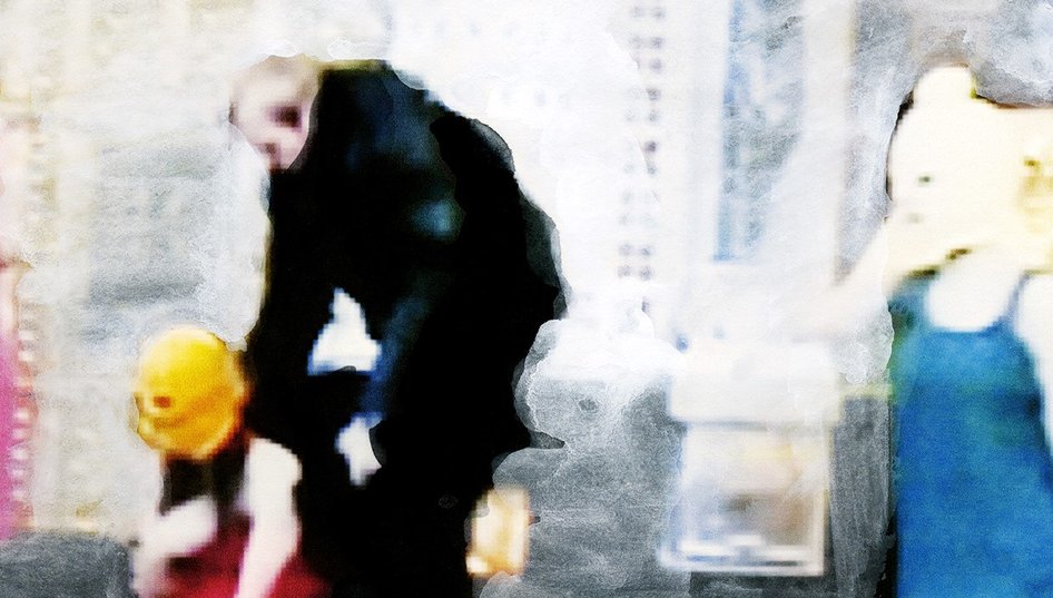 Theatre in the Shadow of War and Crisis